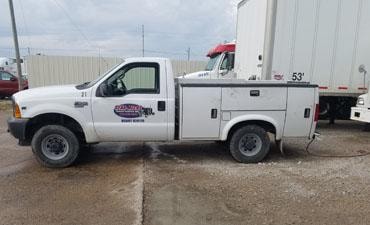 Road service truck